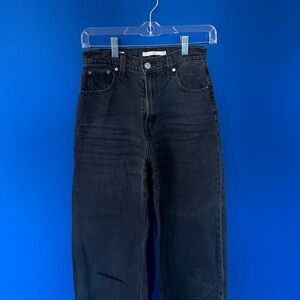 Levi's Women's Black Straight Leg Jeans